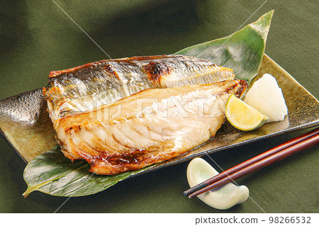 Grilled horse mackerel image 98266532