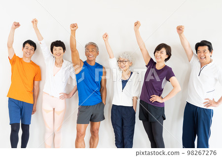 Middle generation sports club 98267276