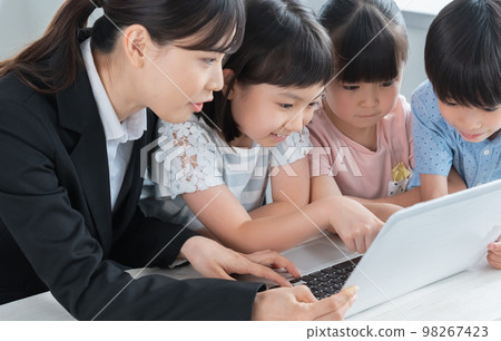 小學生學習編程 98267423