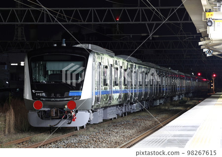 夜間運輸新車 夜間運輸新車 98267615