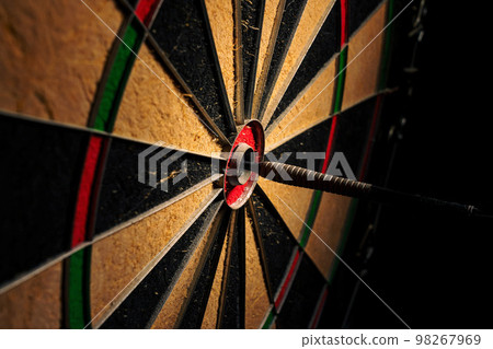 dart board close up dart board close up 98267969
