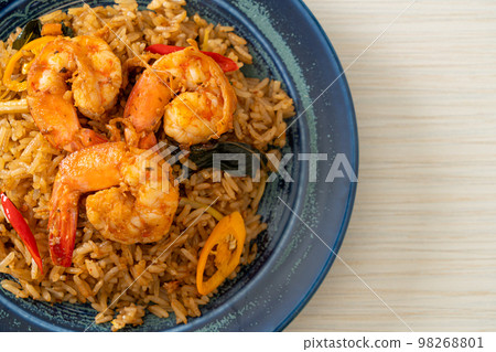 shrimps fried rice with herbs and spices shrimps fried rice with herbs and spices 98268801
