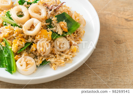 Fried rice with squid or octopus Fried rice with squid or octopus 98269541