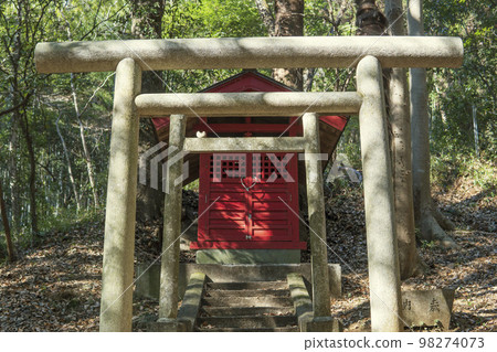瀧山城跡小神社【國立史蹟·都立瀧山公園】東京都八王子市 瀧山城跡小神社【國立史蹟·都立瀧山公園】東京都八王子市 98274073