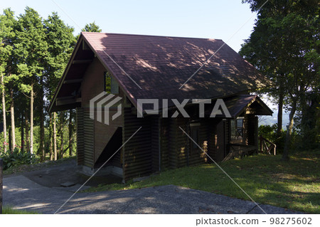 攝於鹿兒島縣八重山公園營地村。 98275602