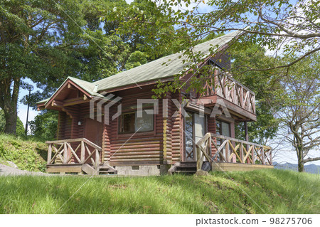攝於鹿兒島縣八重山公園營地村。 98275706