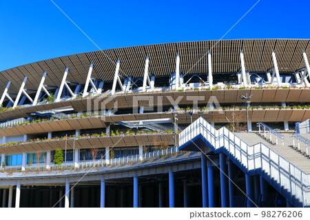 [東京]新國家體育場在晴朗的天氣 98276206