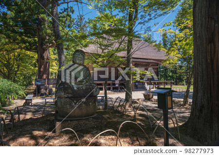 Iwate Hiraizumi Motsuji Temple Jogyodo and Stone Buddha 98277973