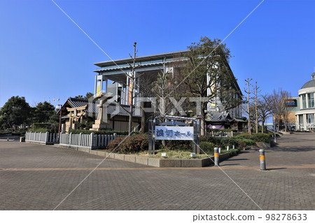 Kishiwada Municipal Namikiri Hall/Nakiri Shrine (Kishiwada City, Osaka Prefecture) Kishiwada Municipal Namikiri Hall/Nakiri Shrine (Kishiwada City, Osaka Prefecture) 98278633