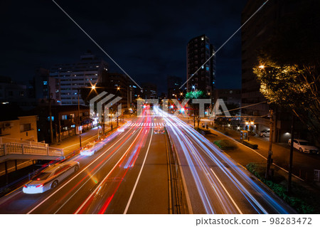 Traffic on Yamate Street at night [night view image] 98283472