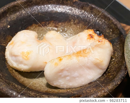 Grilled blowfish milt with salt Grilled blowfish milt with salt 98283711