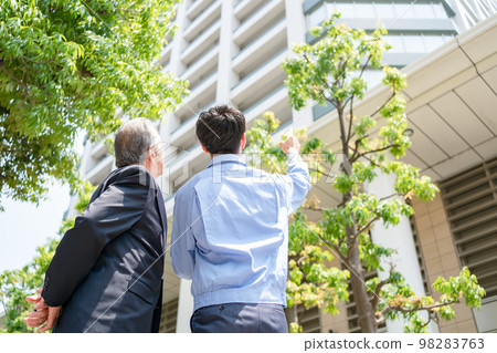 Business real estate 98283763