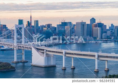 彩虹橋暮光之城 98284591