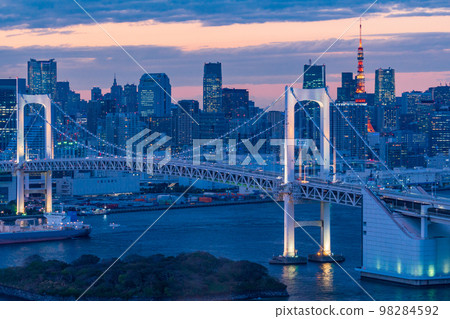 彩虹橋暮光之城 98284592