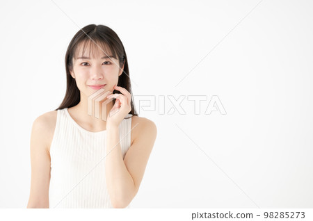 Female beauty white background Female beauty white background 98285273