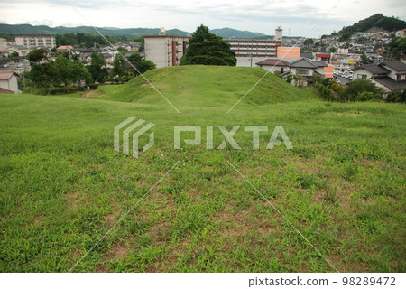 Yamashiro Nikozuka Kofun (Shimane prefecture Matsue City Yamashiro machi Nikozuka) 98289472
