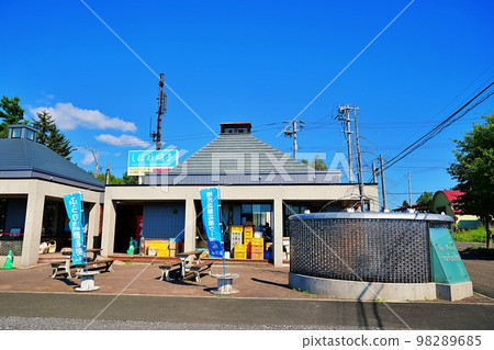 富良野草林（北海道富良野市六鄉） 98289685
