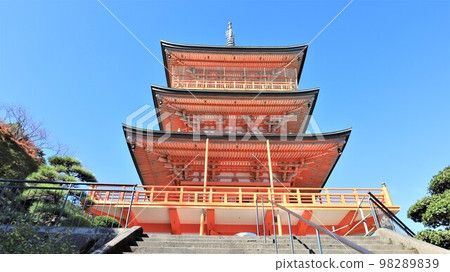 Nachisan Seigantoji Temple Three-storied Pagoda (Nachikatsuura Town, Wakayama Prefecture) Nachisan Seigantoji Temple Three-storied Pagoda (Nachikatsuura Town, Wakayama Prefecture) 98289839
