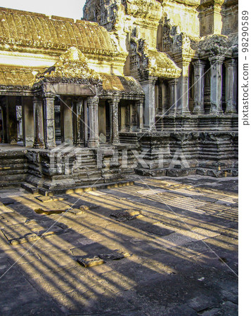Angkor Ruins 2005 Angkor Wat 98290589