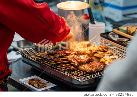 [Osaka] Kuromon Market 98294653