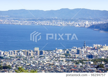 別府灣景觀和別府大分市區 98294757