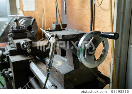 Factory general-purpose lathe 98298216