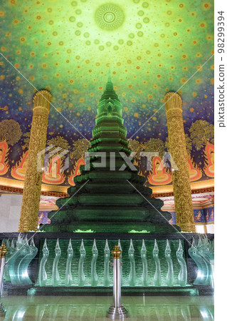 Wat Park Nam Thailand Wat Park Nam Thailand 98299394