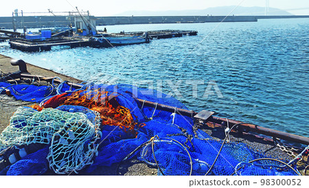 Scenery of fishing port Danish seine [horizontal composition] 98300052