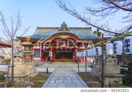 Tosa Inari Shrine New Year's Day (Kitahorie, Nishi Ward, Osaka City, Osaka Prefecture) Tosa Inari Shrine New Year's Day (Kitahorie, Nishi Ward, Osaka City, Osaka Prefecture) 98302923