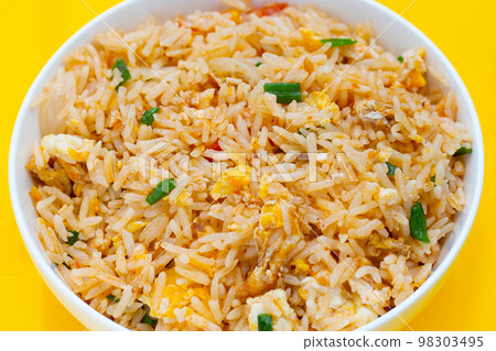 Prawn and egg fried rice 98303495