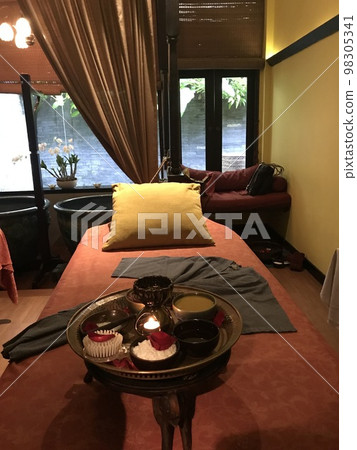 Southeast Asia luxury massage parlor Asian taste beauty treatment salon 98305341