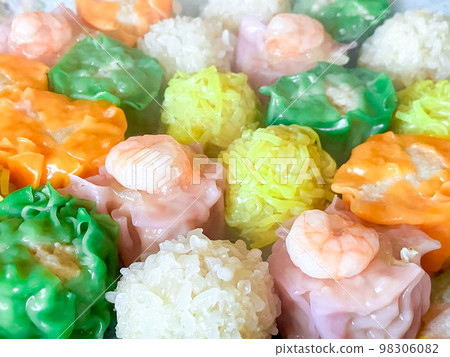 Colorful Chinese dim sum (five-colored shumai) Colorful Chinese dim sum (five-colored shumai) 98306082