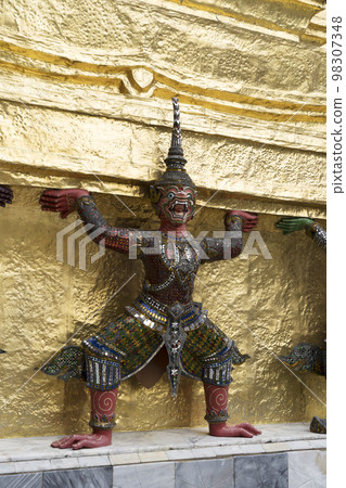 泰國大皇宮惡魔雕像 泰國大皇宮惡魔雕像 98307348