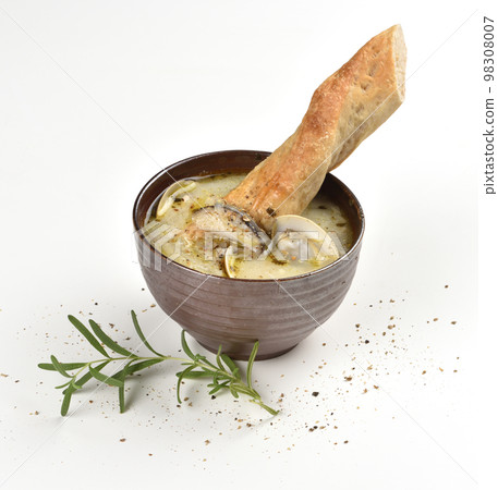 Homemade Original Petit Baguette Seafood Mushroom Bisque 98308007