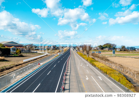 增加主幹道車道數的工程 國道17號上武道出境方向鳥瞰圖 2022.12底部a-3淺色調 98308927