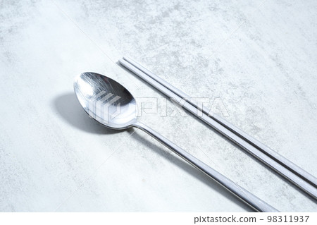 韓式不銹鋼勺子 Sukkara 和筷子 Chokkara 98311937