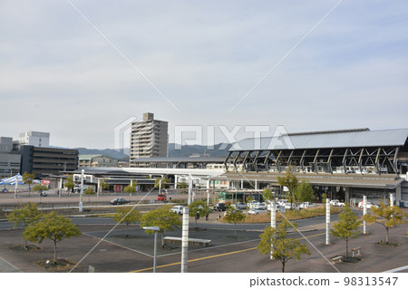 Scenery in front of Kochi Station 98313547