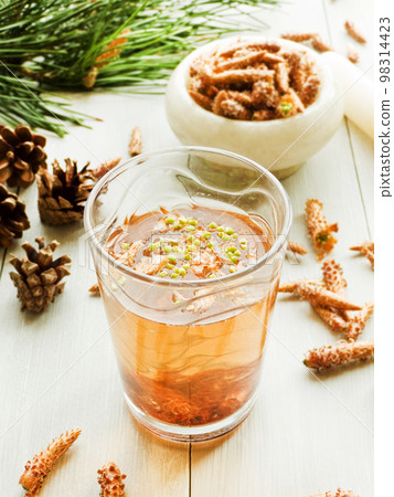 Pine cone tea Pine cone tea 98314423