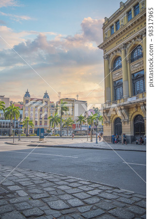 streets of the old city of Rio de Janeiro 98317965