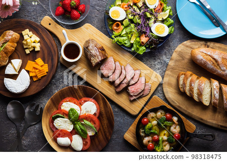 烤牛肉和烹飪 98318475