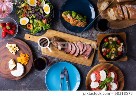 roast beef and cooking roast beef and cooking 98318573