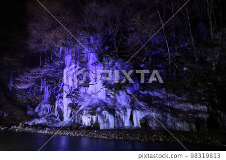 冰柱點燈 <米索土的冰柱> 98319813