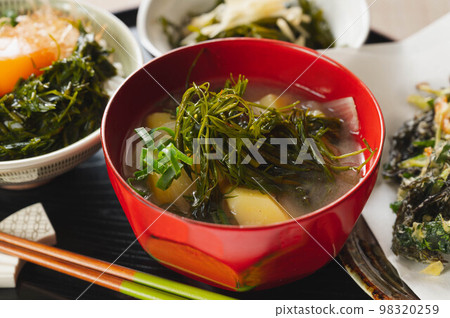 Akamoku miso soup Akamoku miso soup 98320259