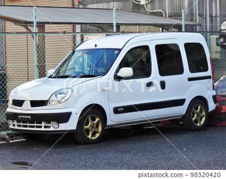 雷諾 Kangoo First Late Model 雷諾 Kangoo First Late Model 98320420