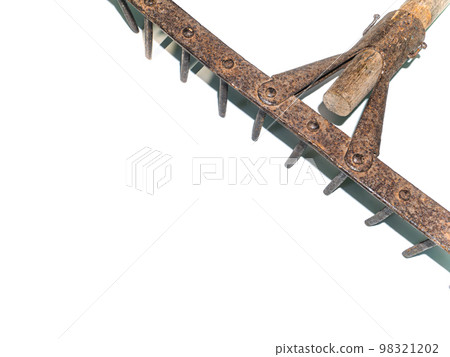 Iron rake for cleaning leaves hand tools. 98321202