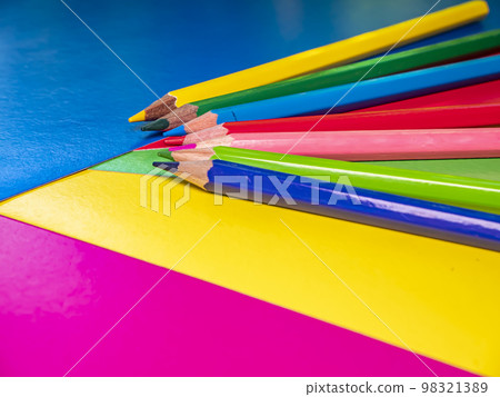 Colored pencils for drawing on the table. Colored pencils for drawing on the table. 98321389