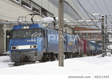 上越線貨運列車在浦佐站停運 98321495
