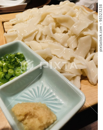 "<cold> zaru kishimen" for lunch 98323238