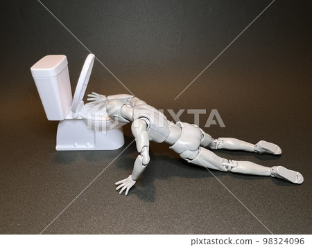 娃娃生病嘔吐在廁所 娃娃生病嘔吐在廁所 98324096