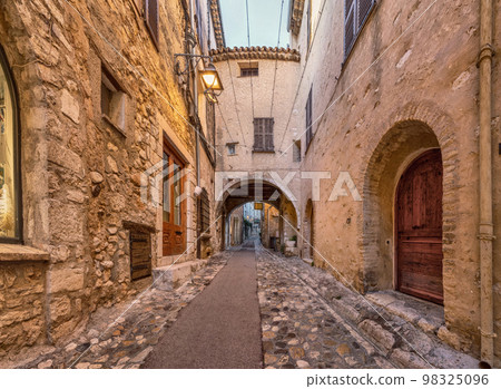 Saint Paul de Vence, France 98325096